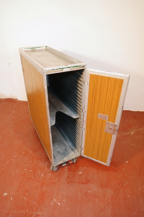 carro servicio avion metal puertas invertidas bandeja max.2_5x27_5 102x84x30_5 (38eu.) 6u